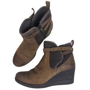 UGG Australia Emalie Stout Waterproof Wedge Ankle Boot Brown 7